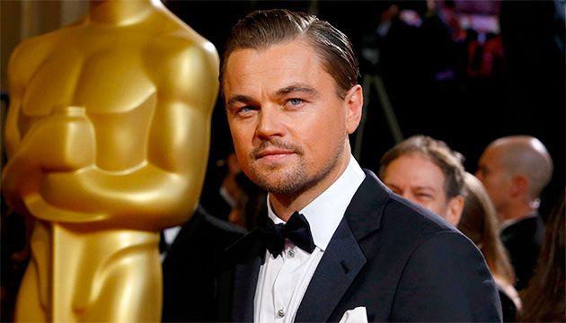 Oscar a Leonardo DiCaprio: un momento che resterà nella storia oscar a Leonardo di Caprio: battute e social network