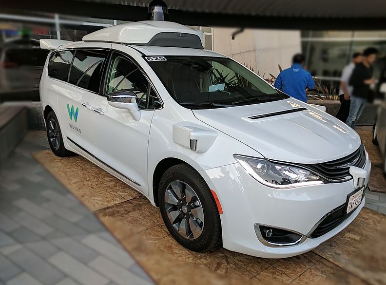 waymo auto a guida autonoma di Alphabet Inc