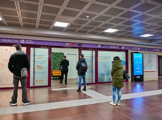 ambulatorio per lo screening del Covid-19 nella metropolitana di Milano - Bicocca